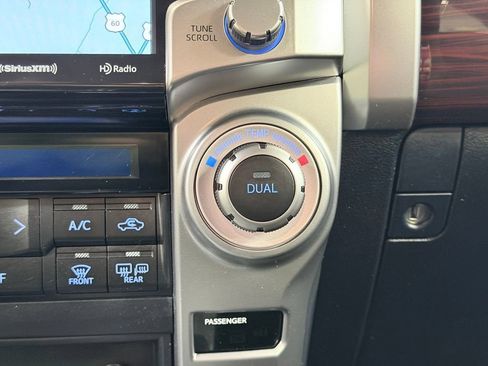 Used 2020 Toyota 4Runner Limited AWD/4WD image 57