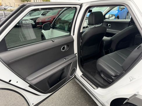 Used 2024 Hyundai Ioniq 5 Limited image 53