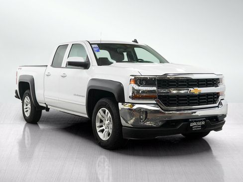 Used 2018 Chevrolet Silverado 1500 LT w/ All Star Edition AWD/4WD image 7