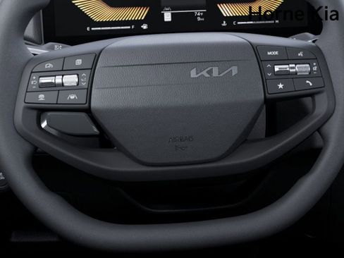 New 2025 Kia K4 LX image 22