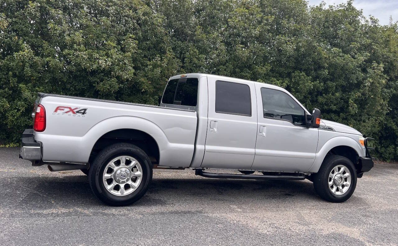 Used 2016 Ford F250 Lariat w/ Lariat Interior Package AWD/4WD image 8