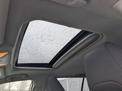 Used 2019 Toyota RAV4 XLE image 28