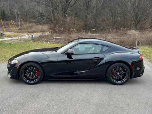 Used 2024 Toyota Supra Premium image 8