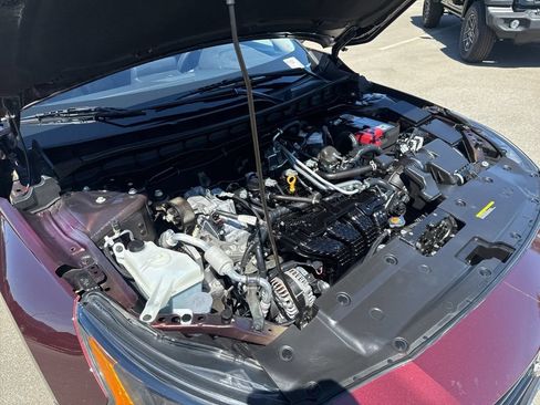 Used 2024 Nissan Altima 2.5 SV FWD image 27