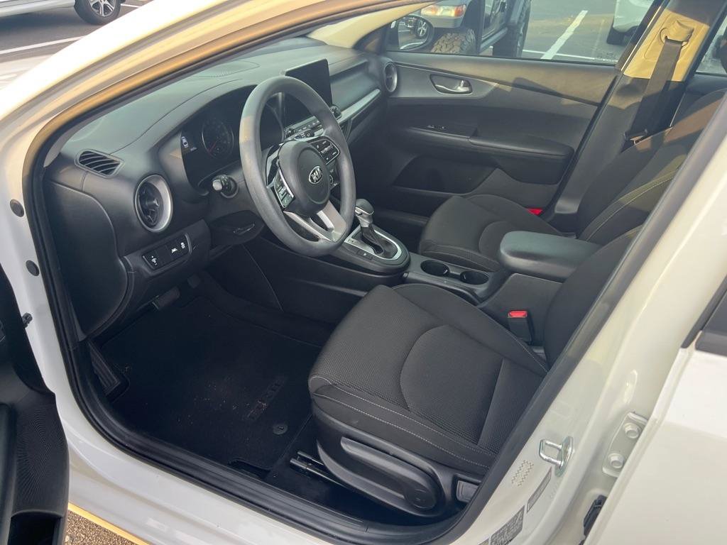 Used 2021 Kia Forte LXS FWD image 10