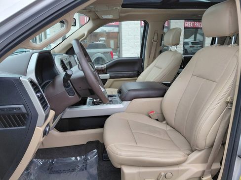 Used 2018 Ford F150 Lariat w/ Equipment Group 502A Luxury image 9