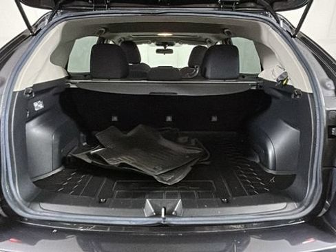 Used 2019 Subaru Crosstrek 2.0i Premium w/ Moonroof Package AWD/4WD image 27