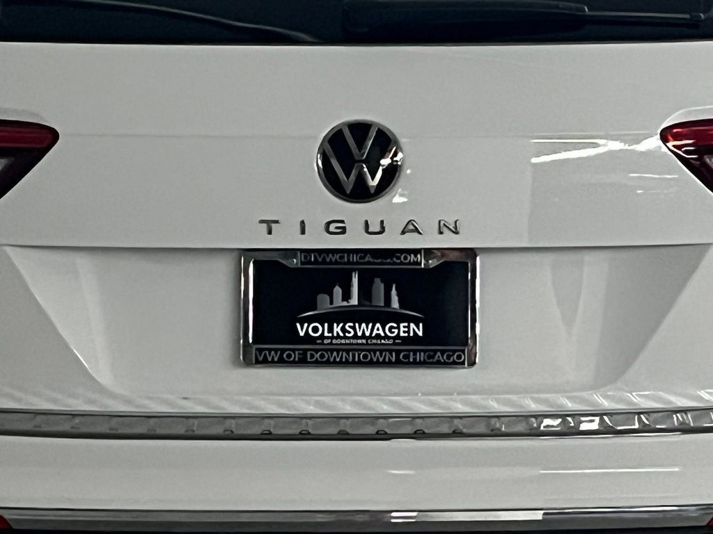 Used 2024 Volkswagen Tiguan SE FWD image 35