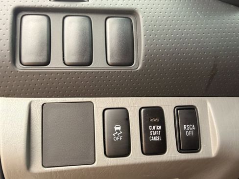 Used 2015 Toyota Tacoma 4x4 Access Cab image 31