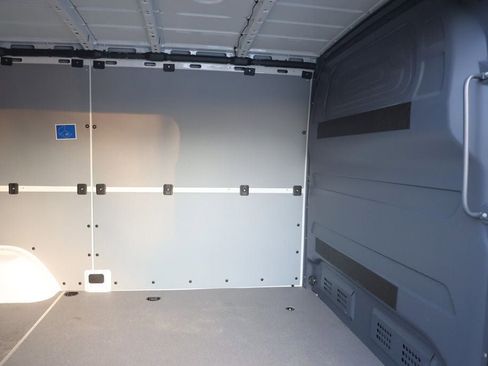 Used 2025 Mercedes-Benz Sprinter 2500 image 26