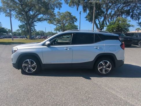 Used 2020 GMC Terrain SLT w/ Preferred Package FWD image 8