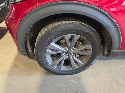 Used 2021 Ford Explorer XLT w/ Equipment Group 202A AWD/4WD image 3