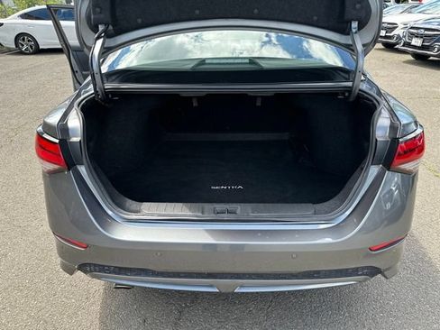 Used 2023 Nissan Sentra SR w/ Electronics Package FWD image 22