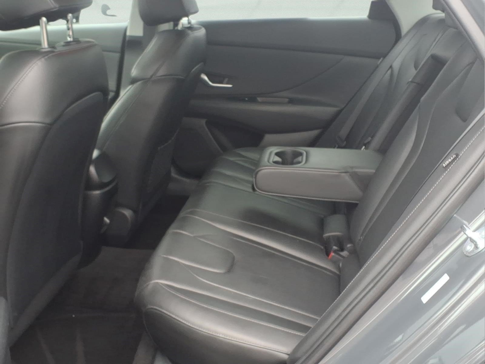 Used 2025 Hyundai Elantra Limited FWD image 14