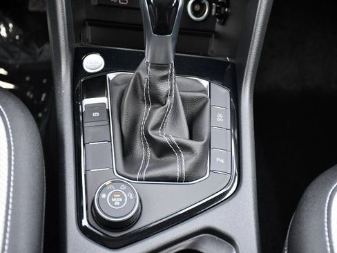 New 2026 Volkswagen Taos SEL image 28