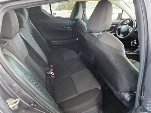 Used 2021 Toyota C-HR LE FWD image 7