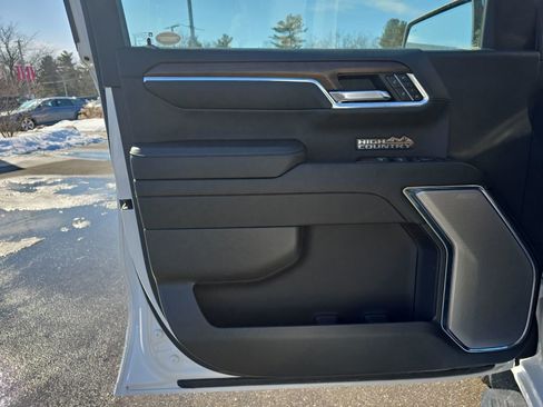 Certified 2024 Chevrolet Silverado 1500 High Country w/ Technology Package image 14