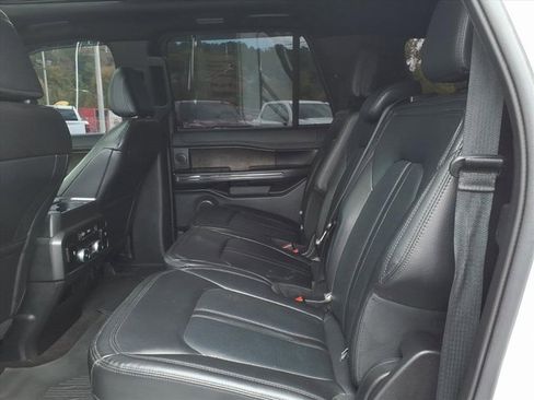 Used 2021 Ford Expedition Max Limited image 6
