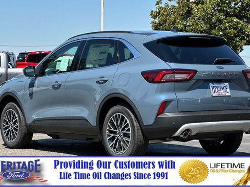 New 2025 Ford Escape SE w/ PHEV Premium Package image 6