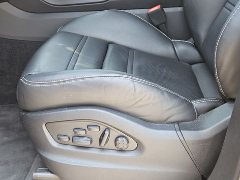 Certified 2024 Porsche Cayenne Turbo GT AWD/4WD image 24