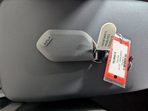 New 2026 Kia K4 LXS image 25