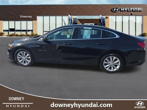 Used 2023 Chevrolet Malibu LT FWD image 2