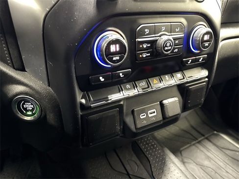 Used 2019 Chevrolet Silverado 1500 LT w/ All-Star Edition image 18