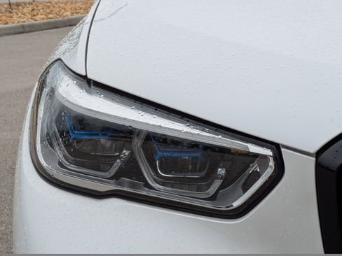 Used 2020 BMW X5 sDrive40i w/ M Sport Package image 10