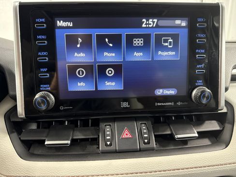 Used 2021 Toyota RAV4 XLE Premium AWD/4WD image 31
