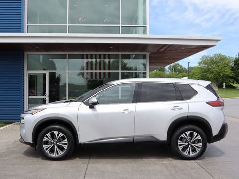 Used 2021 Nissan Rogue SV AWD/4WD image 6