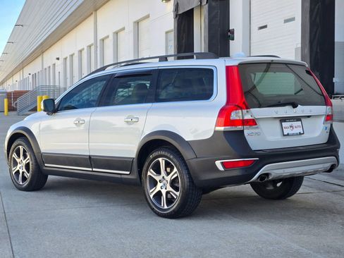 Used 2015 Volvo XC70 T6 AWD/4WD image 6