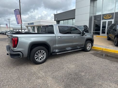 Used 2025 GMC Sierra 1500 Denali AWD/4WD image 14