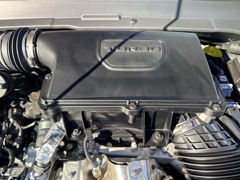 New 2026 Jeep Compass Latitude image 28