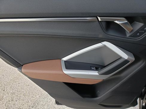 Used 2020 Audi Q3 2.0T Premium w/ Convenience Package image 12