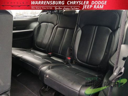 Used 2024 Jeep Wagoneer Series II w/ Flexible Seating Group image 16