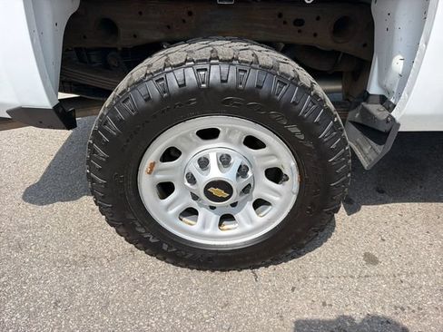 Used 2019 Chevrolet Silverado 2500 W/T AWD/4WD image 28