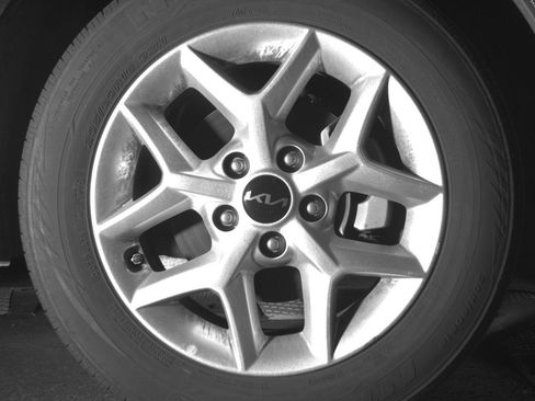 Used 2025 Kia Soul LX w/ LX Technology Package image 13