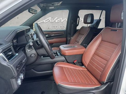 Certified 2024 GMC Yukon Denali Ultimate image 19