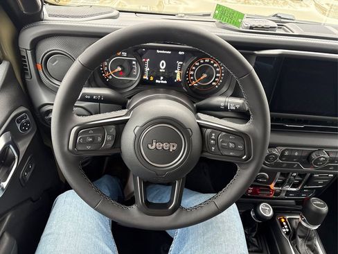 New 2026 Jeep Gladiator Mojave image 14