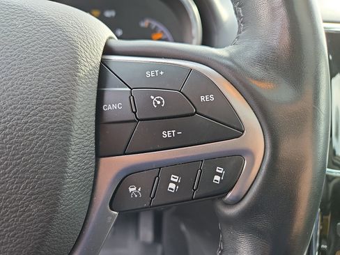 Used 2021 Jeep Grand Cherokee Overland image 24