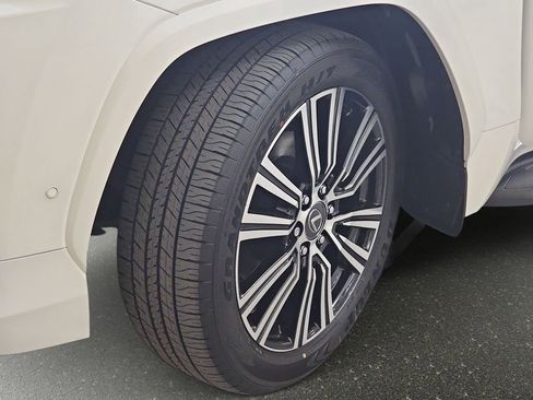 New 2026 Lexus LX 700h Luxury image 33