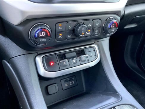Used 2020 GMC Acadia SLT w/ Premium Package FWD image 35