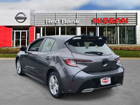 Used 2022 Toyota Corolla SE w/ SE Preferred Package FWD image 6