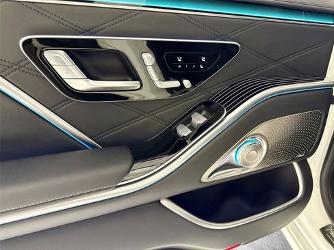 Used 2023 Mercedes-Benz Maybach S 680 4MATIC image 25