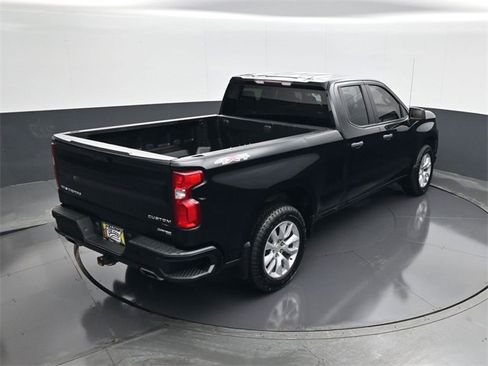 Used 2020 Chevrolet Silverado 1500 Custom image 17