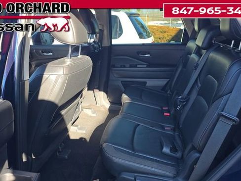 Used 2024 Nissan Pathfinder SL image 12