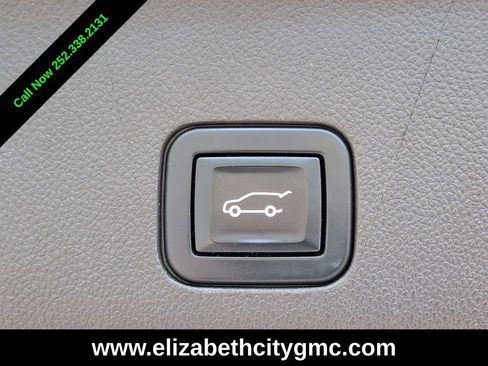 Used 2021 GMC Yukon XL Denali image 15