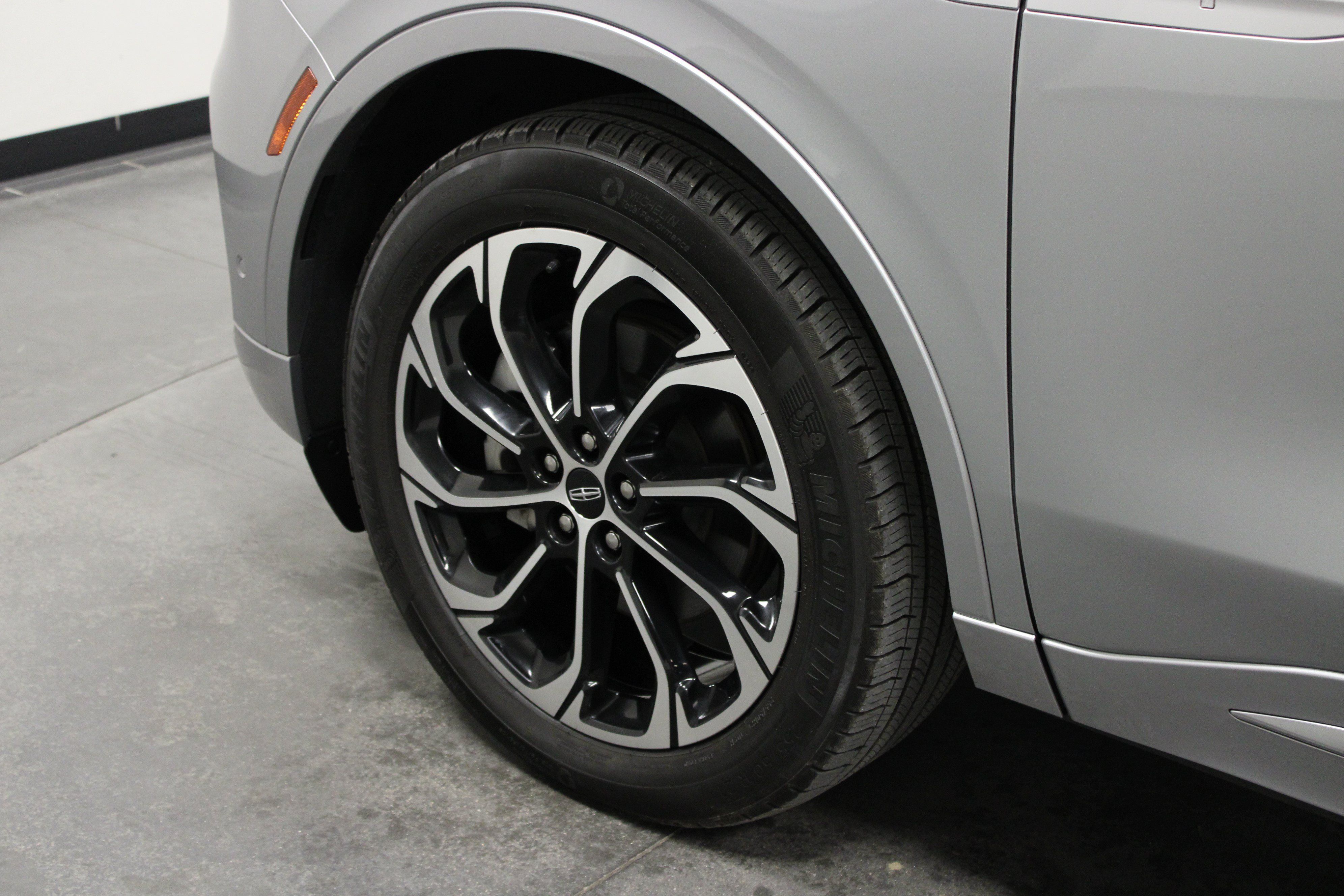 Used 2024 Lincoln Nautilus Reserve AWD/4WD image 10
