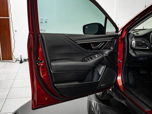 Used 2025 Subaru Outback Touring w/ Popular Package #2 image 28