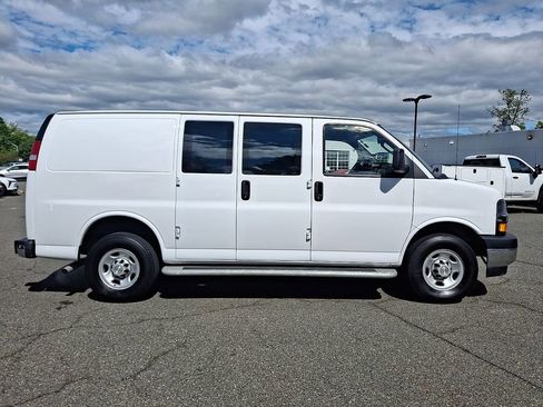 Certified 2024 Chevrolet Express 2500 w/ Driver Convenience Package RWD image 7